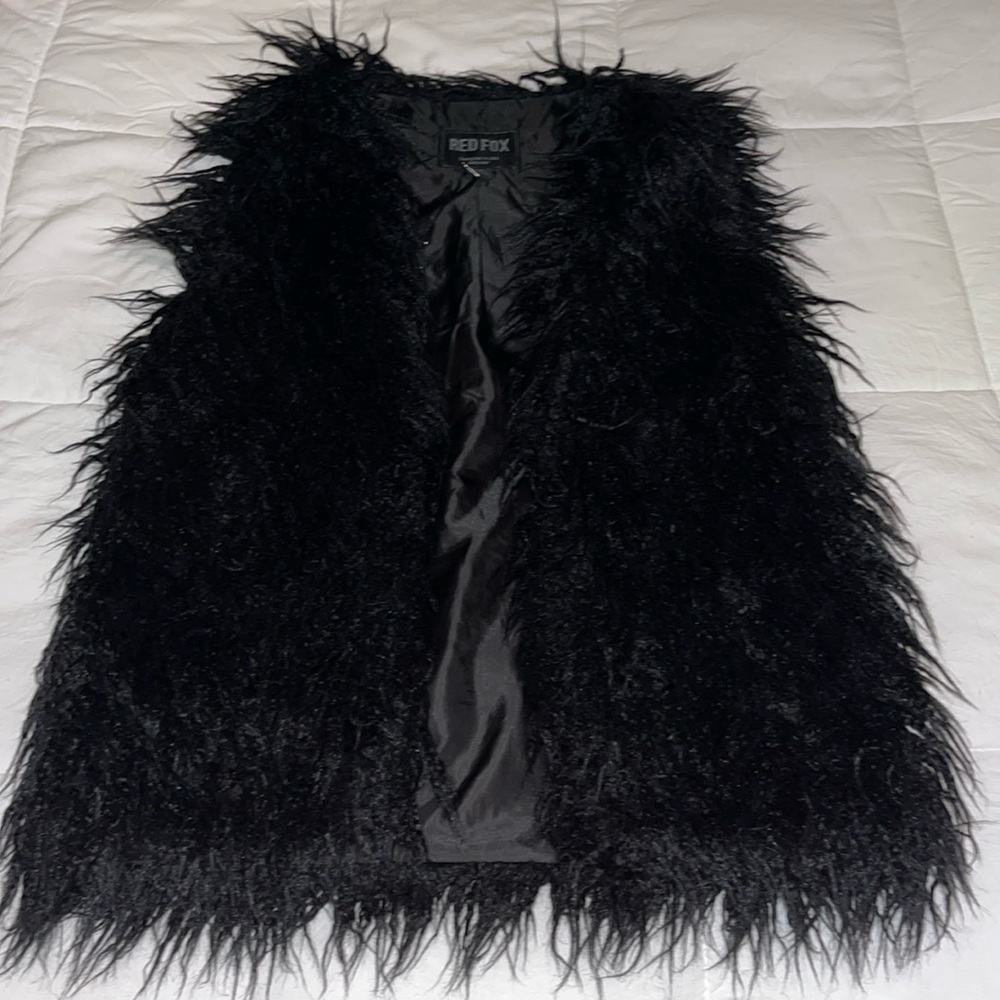 Red Fox faux fur black lined vest size Small EUC!